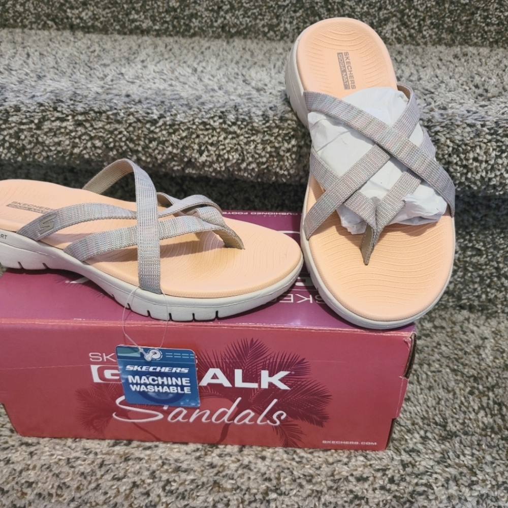 Sketchers sandals